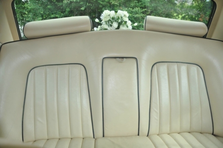 A 1976 Rolls-Royce Silver Shadow I is a true classic car in Seychelles Blue, complimented with Magnolia Leather with blue piping.